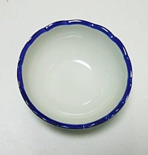 画像4:  青白陶器  波小皿　7.5cm 